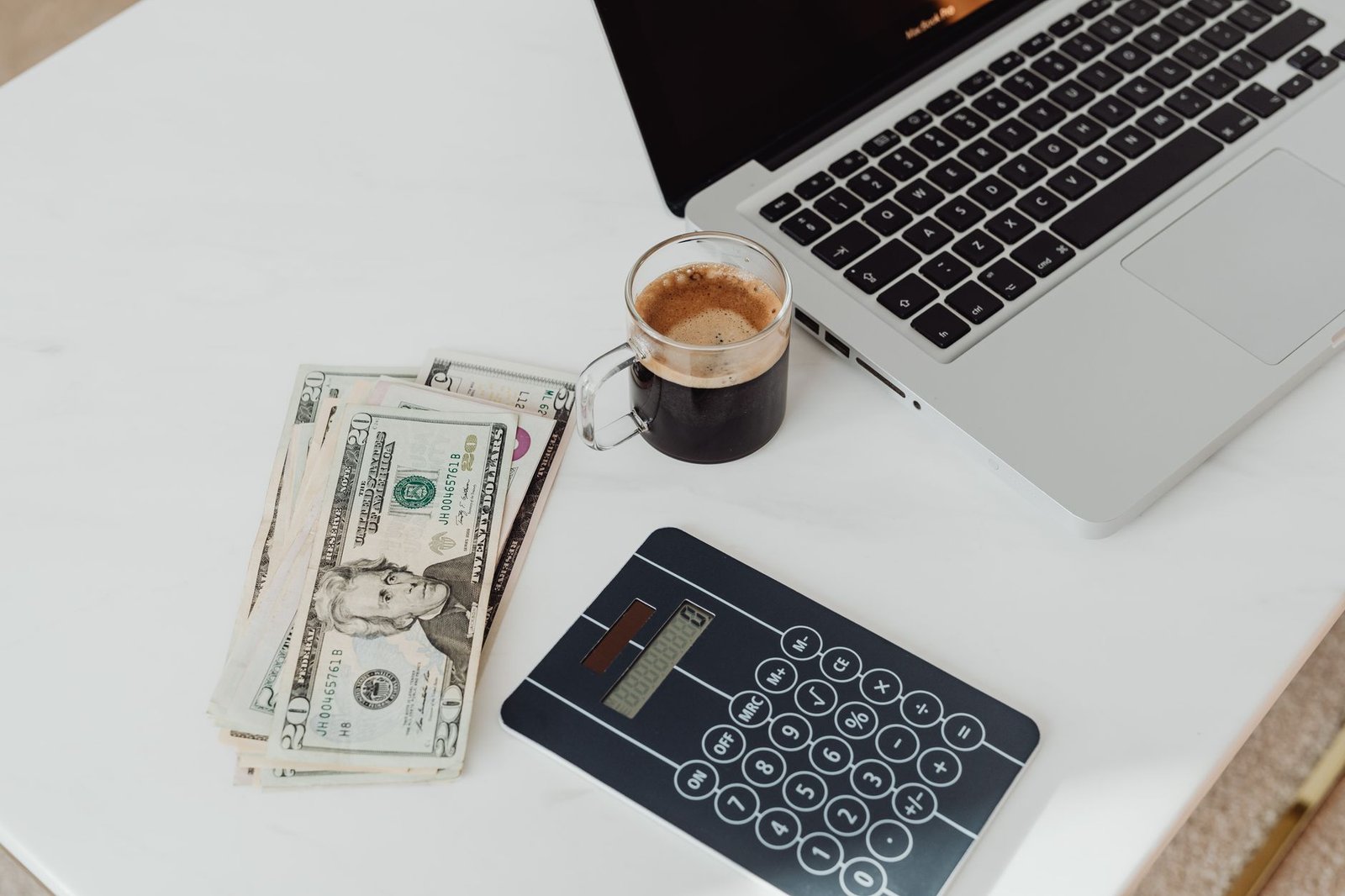 Cuánto cuesta hacer una página web (precios 2026)